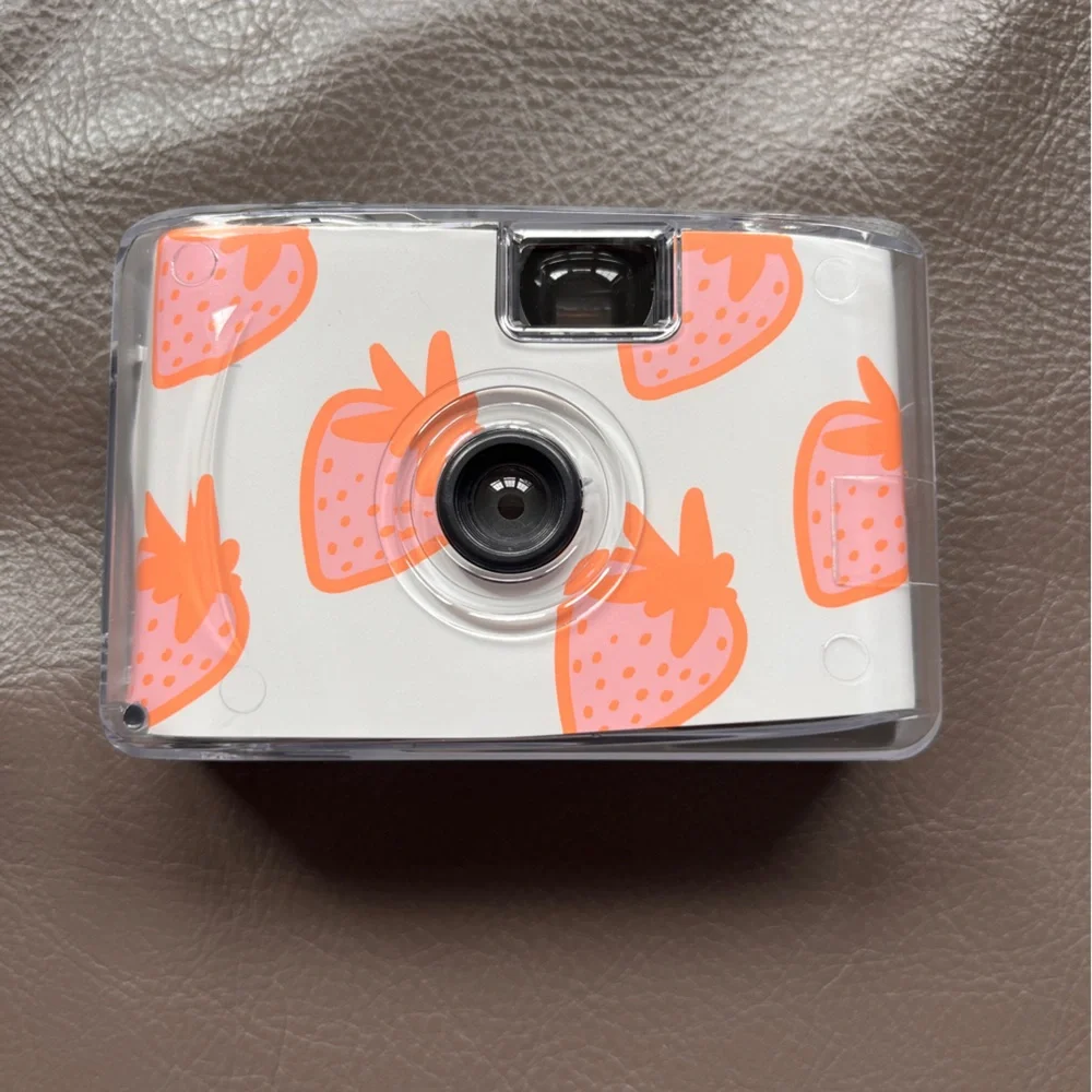 NEW Underwater Camera in Sea Seeker Strawberry